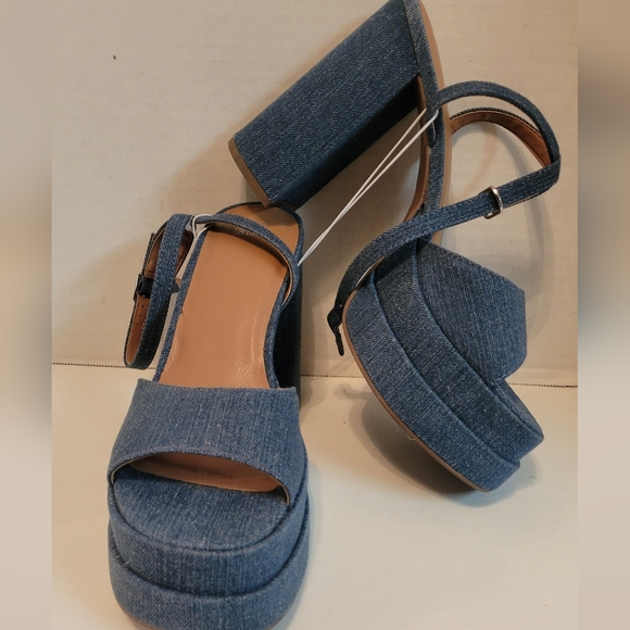 NWT Women's Alessia Platform Heels - Wild Fable Blue  size 9.5 - Picture 1 of 11